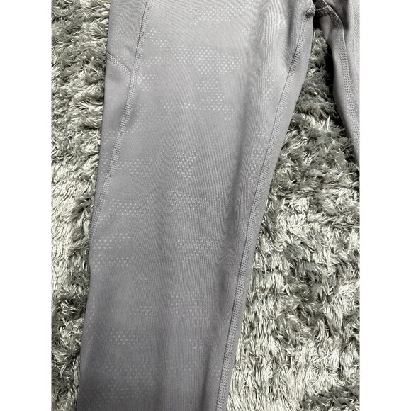 Nicole Miller Sport Women's Capri Leggings In Light Gray Print Size L - Picture 3 of 7